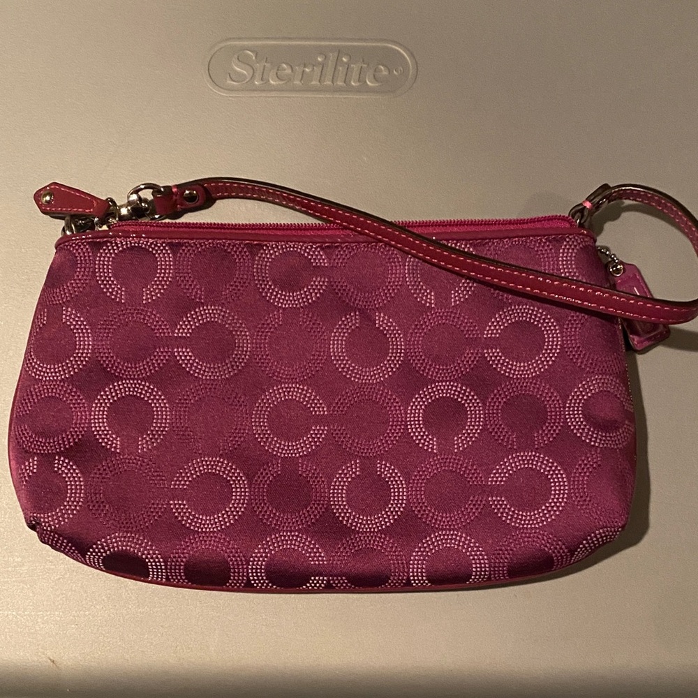 Coach Magenta Circle Pattern Wristlet - Picture 3 of 6